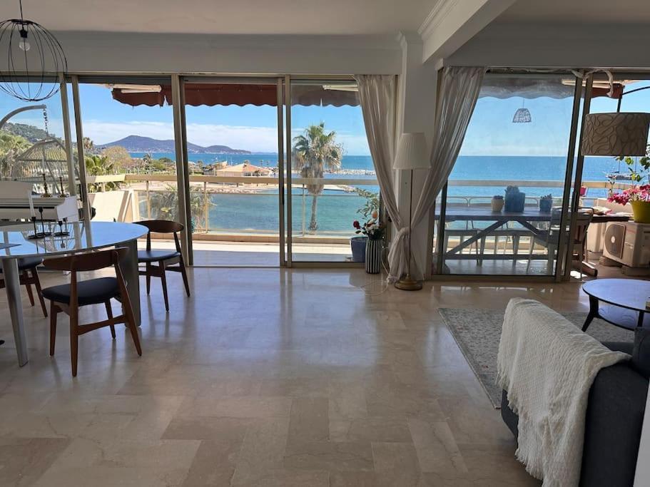 Appartement Panoramique Sur Mer Тулон Екстериор снимка