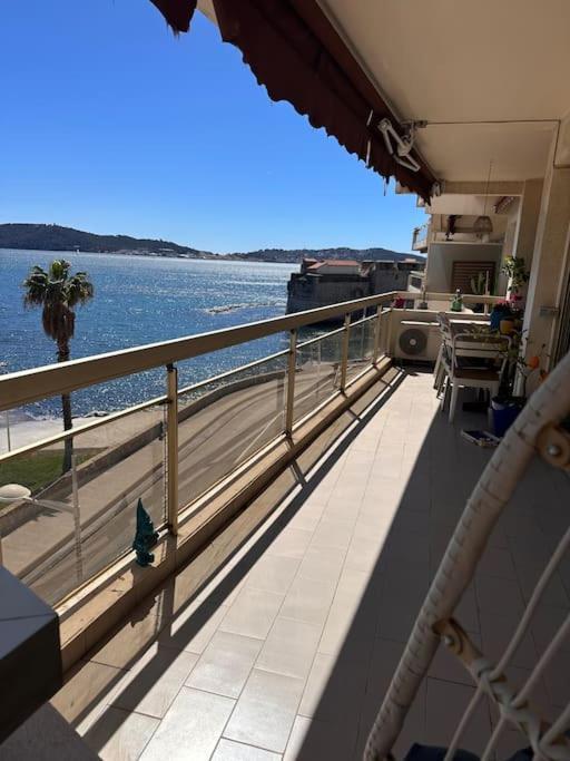 Appartement Panoramique Sur Mer Тулон Екстериор снимка