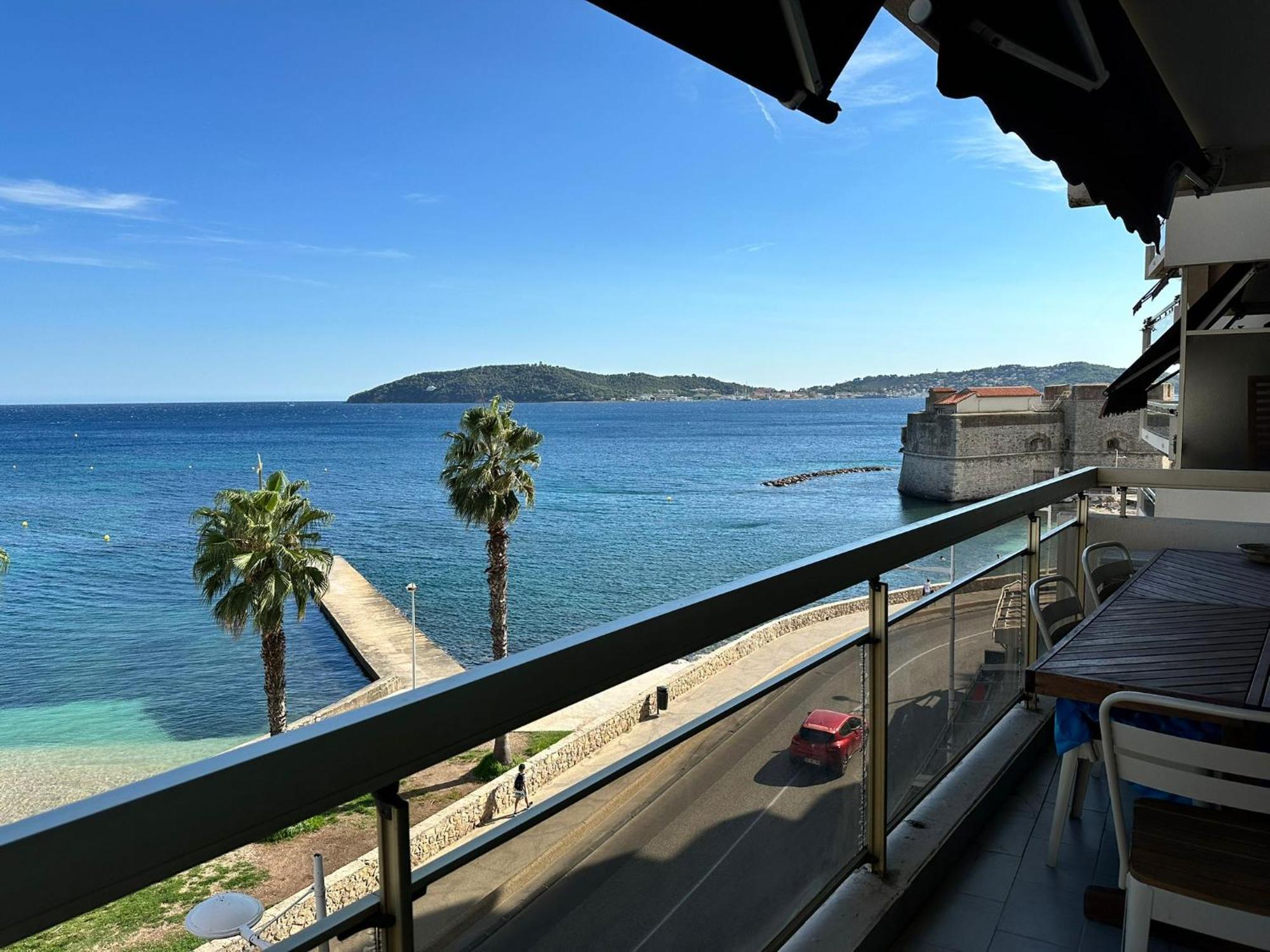 Appartement Panoramique Sur Mer Тулон Екстериор снимка